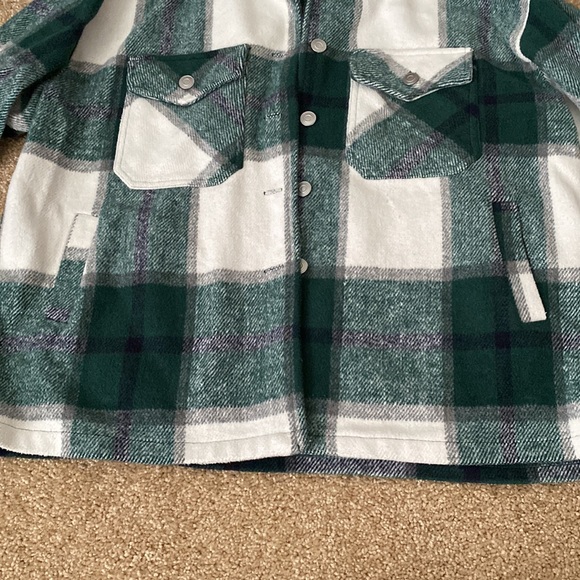 Trucker style Jacket- Shacket - Picture 4 of 4